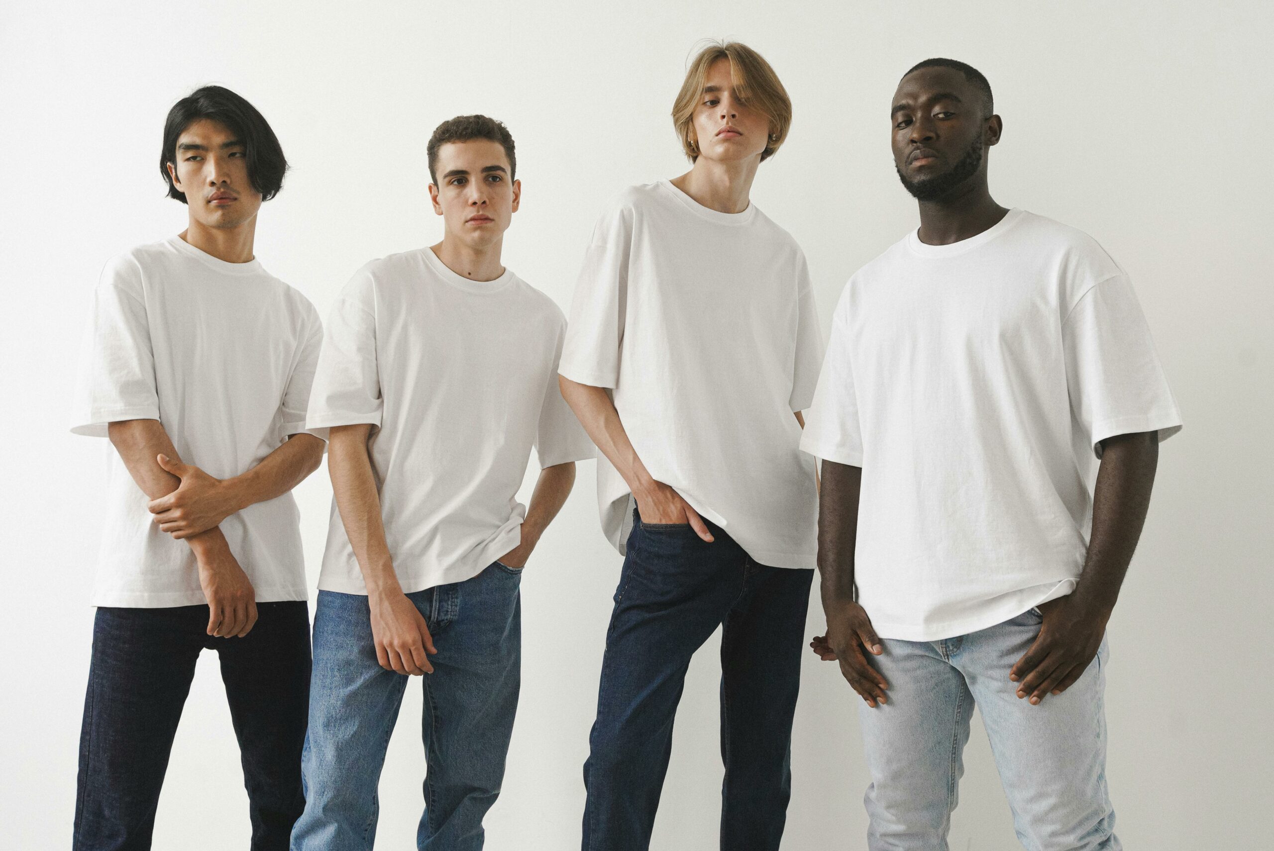 T-shirt til Herre – En klassisk og alsidig beklædningsgenstand